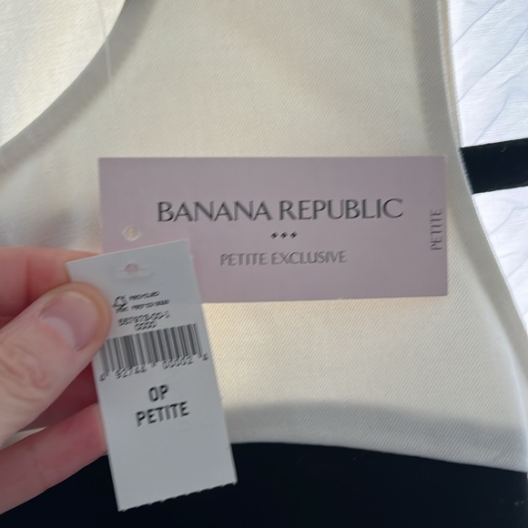 Banana Republic Petite Exclusives Fitted Dress - Picture 5 of 6